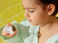 Bebek & Çocuk Saç ve Vücut Şampuanı thumb